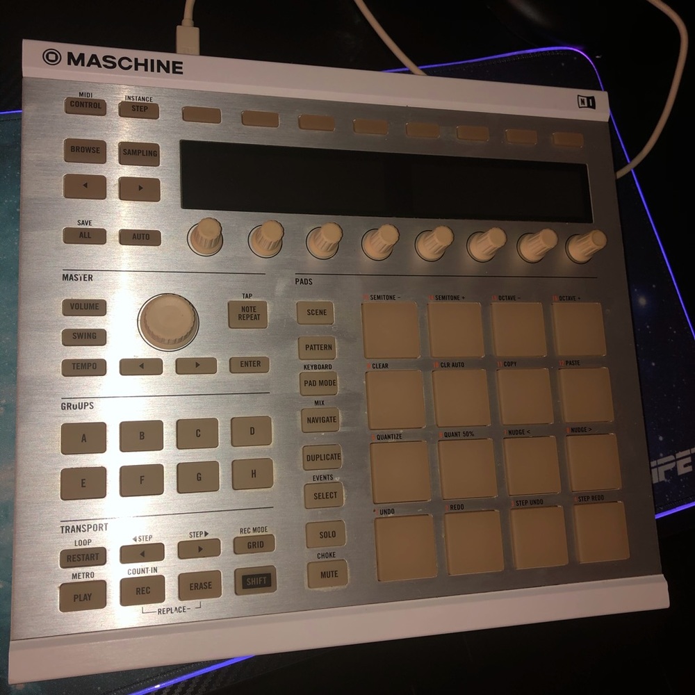 Maschine Mk2 - Picture 2 of 2